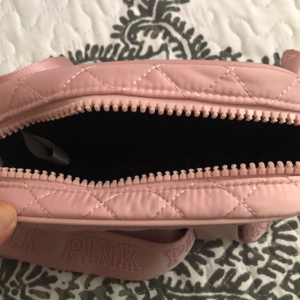 Pink Fanny pack - Picture 2 of 3